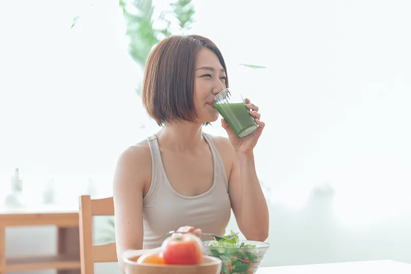女性 20代